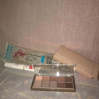 (Category: ) located in . Submitted by leighlexaa (Listing ID 1462372933, Image 1). Description: .