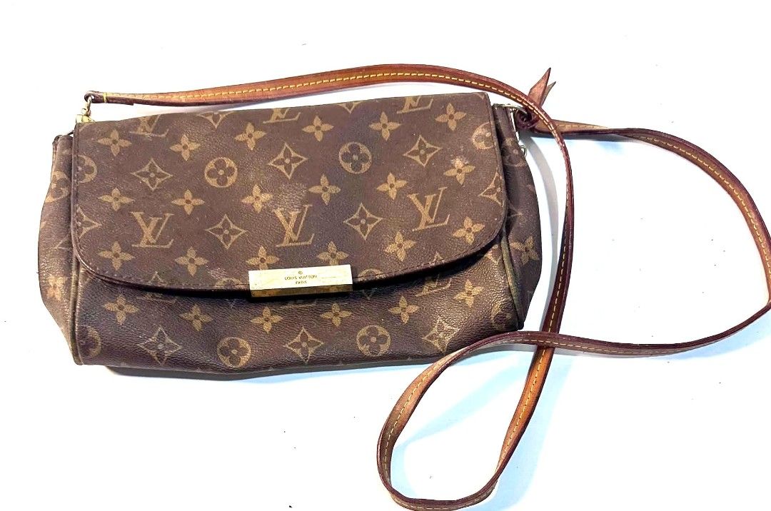 Take All Sling Bags Bundle (Category: Luxury Bags & Wallets) located in Antipolo. Submitted by saribymonica (Listing ID 1462386934, Image 2). Description: - Bundle of 5 Louis Vuitton monogram canvas bags - Includes: vanity bag, flap bag, small envelope bag, and nano bag, denim bag - All feature the iconic LV monogram pattern - Ideal collection for Louis Vuitton enthusiasts - Selling as a complete set - “Some items are coded, but authenticity is n