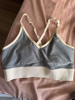 (Category: ) located in . Submitted by ilovegreekyogurt (Listing ID 1462437659, Image 1). Description: .