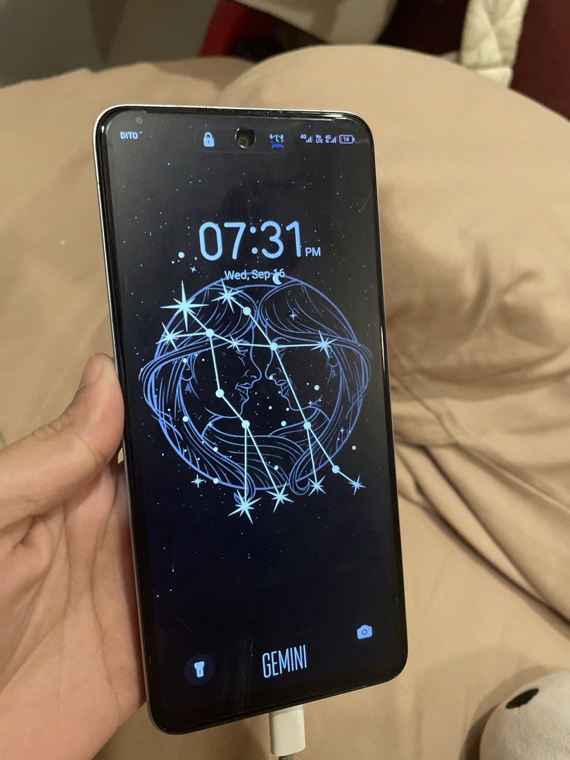 TECNO SPARK GO 2024 (Category: Other Mobile & Gadget Accessories) located in Manila. Submitted by epic_glgryda (Listing ID 1462281836, Image 2). Description: NO ISSUE MAKINIS 64gb LADY OWNED NAKA TAMBAK NALANG 3k.