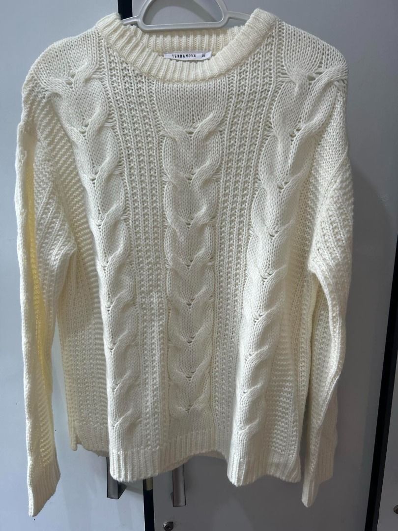 TERRANOVA Cable Knit Sweater (Category: Coats, Jackets and Outerwear) located in Pasig City. Submitted by ladyleslieisletavelarde4902 (Listing ID 1462330905, Image 1). Description: Brand: TERRANOVA Color: Cream / Off-white Style: Cable Knit Sweater Size: XS to S Excellent preloved condition MOP: Gcash / Bank Transfer Purchase direct from store Delivery: SF shouldered by buyer .