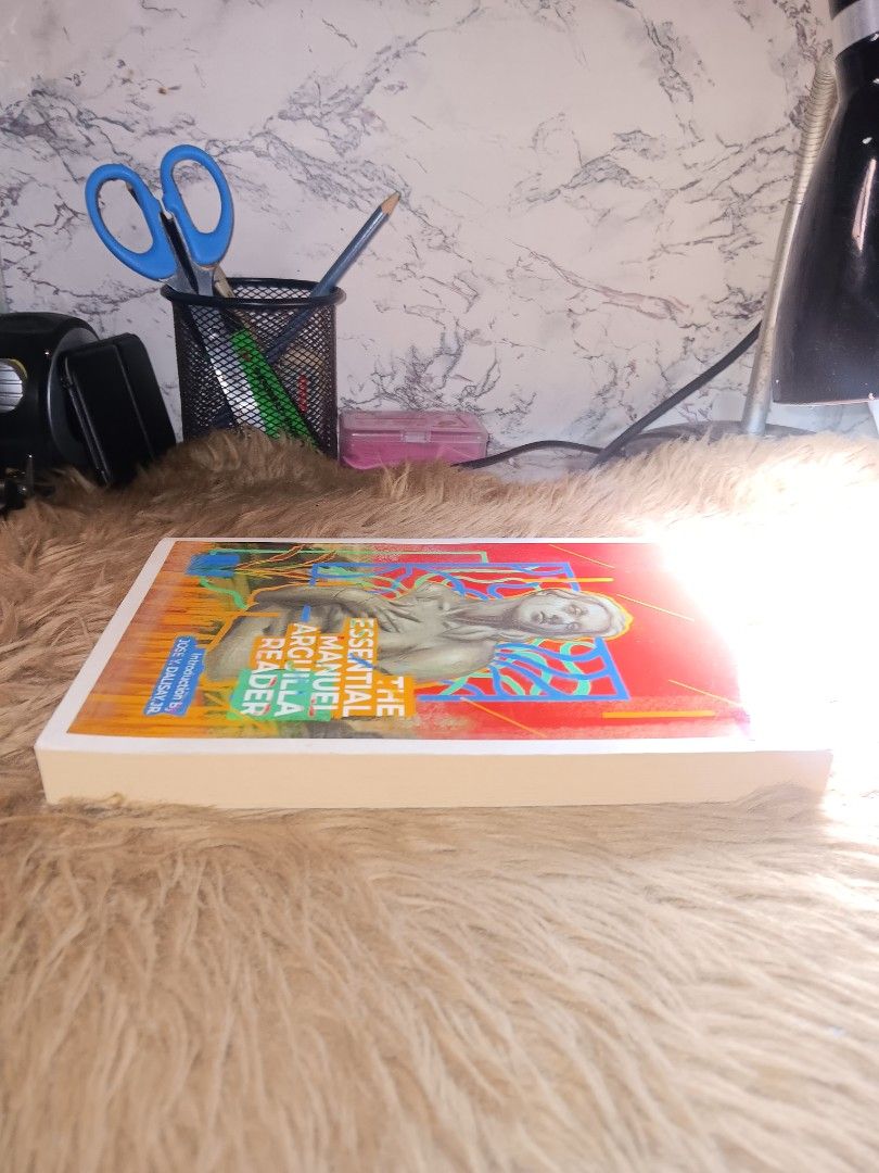 THE ESSENTIAL MANUEL ARGUILA READER by manuel arguila (Category: Storybooks) located in Pasay City. Submitted by fashionnbooks (Listing ID 1462386576, Image 3). Description: Do message me for more details ✨️.