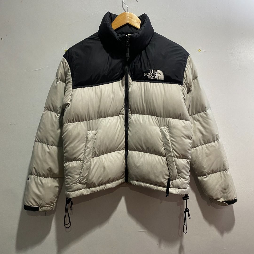 The North Face 1996 Retro Nuptse Jacket S/M (Category: Coats, Jackets and Outerwear) located in Antipolo. Submitted by bentakahitanoano (Listing ID 1462385692, Image 1). Description: Still in good condition Size small can fit medium womens Pit to pit 21 Length 23.