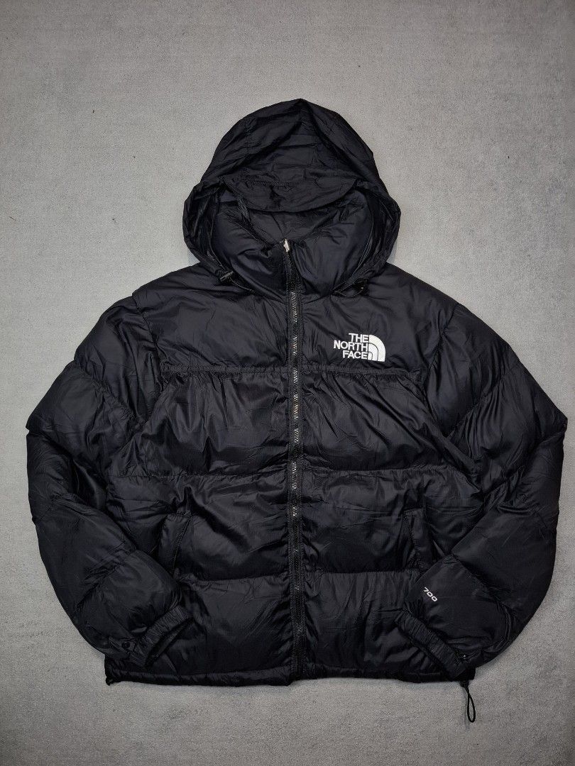 The North Face 700 Fill Down Puffer Jacket (Category: Coats, Jackets and Outerwear) located in Tayabas. Submitted by lachicachr18792 (Listing ID 1462310856, Image 1). Description: The North Face 700 Puffer Jacket Packable Hood Size XS on tag (can fit to Large) Width 22 Length 25 Excellent condition No issue Color rate 9.5/10 📲.