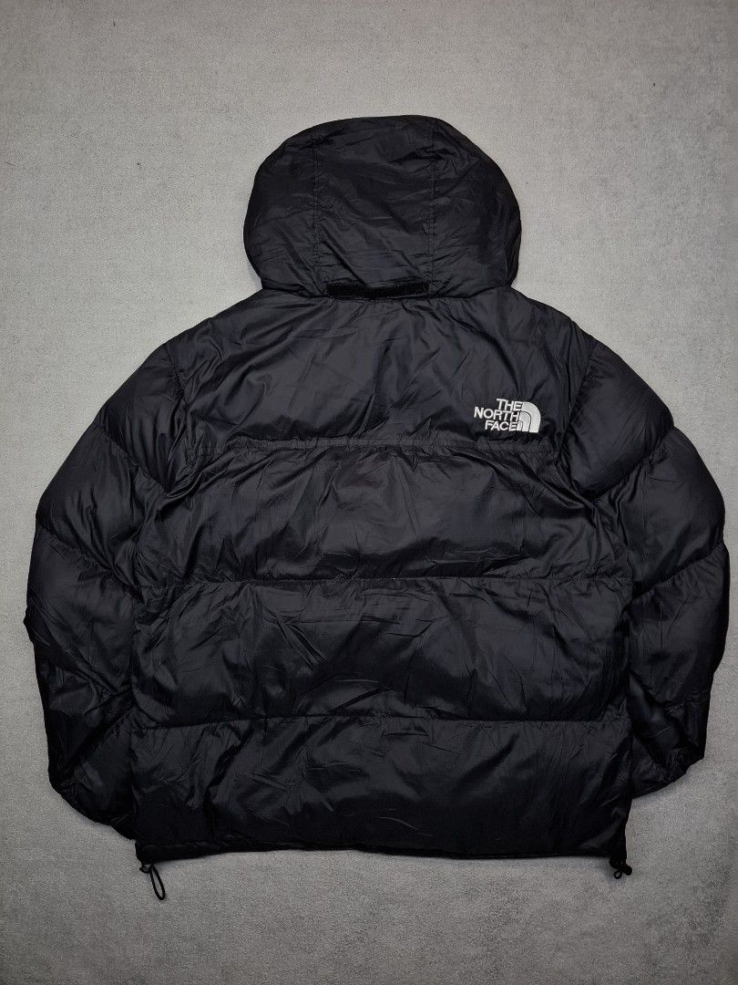 The North Face 700 Fill Down Puffer Jacket (Category: Coats, Jackets and Outerwear) located in Tayabas. Submitted by lachicachr18792 (Listing ID 1462310856, Image 2). Description: The North Face 700 Puffer Jacket Packable Hood Size XS on tag (can fit to Large) Width 22 Length 25 Excellent condition No issue Color rate 9.5/10 📲.