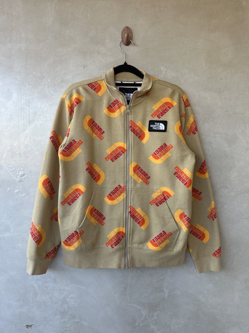 THE NORTH FACE - VANLIFE Retro AOP Jacket (Category: Coats, Jackets and Outerwear) located in Cavite. Submitted by hand.picked (Listing ID 1462370052, Image 3). Description: THE NORTH FACE - VANLIFE Retro AOP Jacket Size: Medium Womens Dimension: 19.5” Width / 24” Length Condition: Like New.
