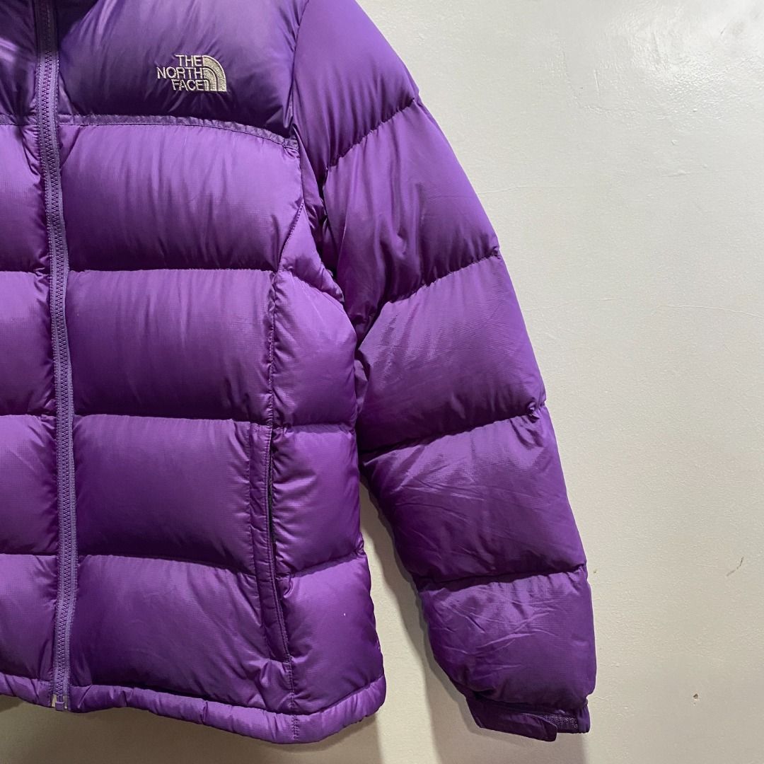 The North Face Nuptse Puffer Jacket L/XL (Category: Coats, Jackets and Outerwear) located in Antipolo. Submitted by bentakahitanoano (Listing ID 1462384794, Image 3). Description: Still in good condition Size XL womens Pit to pit 24 Length 26.5.