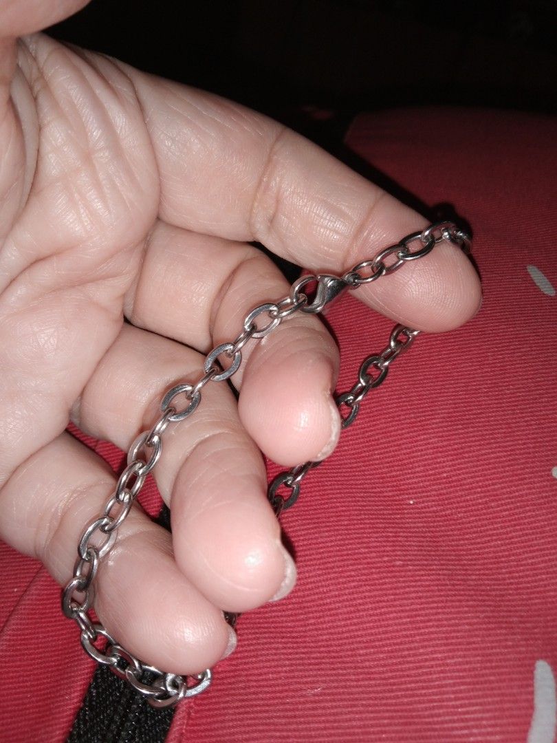 Thick chain bracelet non tarnish (Category: Bracelets) located in Quezon City. Submitted by eidorableshop (Listing ID 1462270840, Image 2). Description: .