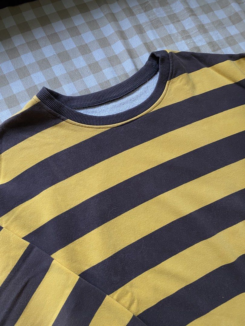 Thrifted Yellow & Brown Striped Layered Sweatshirt | Korean Oversized Pullover (Category: Longsleeves) located in Santa Maria. Submitted by closetclearout_co (Listing ID 1462332380, Image 1). Description: Brand: Thrifted / Unbranded Color: Mustard Yellow & Dark Brown / Espresso (with White Hem) Material: Cotton Blend French Terry (lightweight sweatshirt material) Condition: Good Pre-Loved (Thrifted piece, clean weave, minor wear typical of thrift