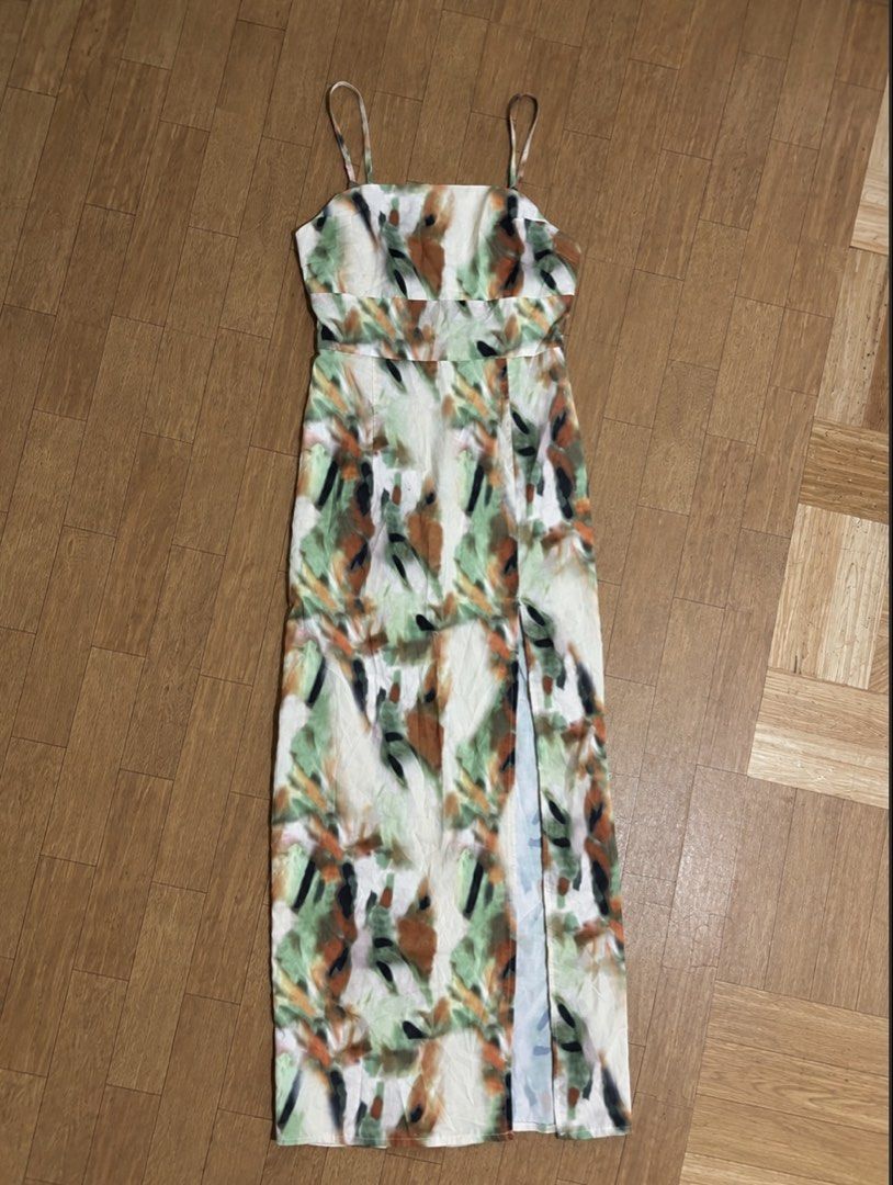 Tie Dye Long Slit Dress (Category: Dresses) located in Quezon City. Submitted by siobesclo. (Listing ID 1462428941, Image 1). Description: S-M .
