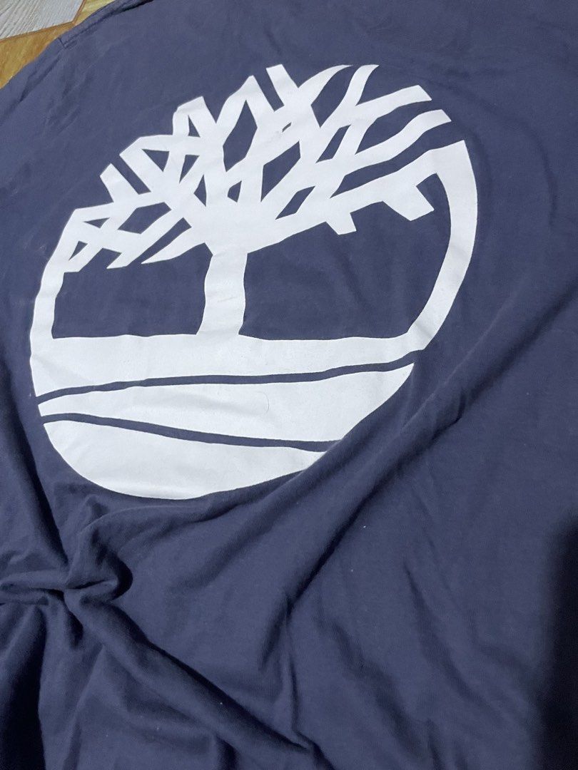 Timberland Tshirt (Category: Tshirts & Polo Shirts ) located in Valenzuela. Submitted by nk_thriftshop (Listing ID 1462351834, Image 3). Description: Dimes: 21x27 Issue: White stain sa likod ( nasa last slide yung picture) .