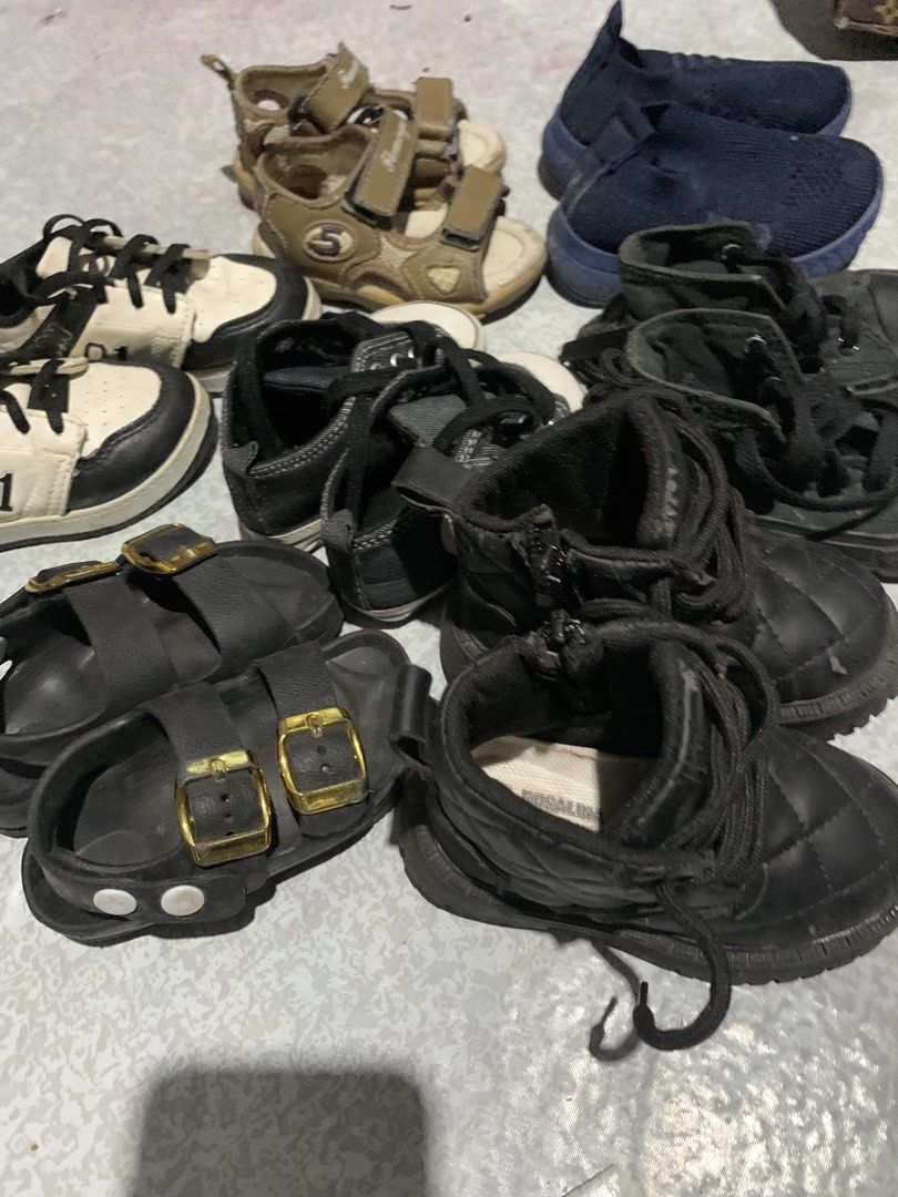 Toddler Shoes (Category: Babies & Kids Fashion) located in Manila. Submitted by alcentjames03 (Listing ID 1462414563, Image 1). Description: 50 pesos each laba lang po with minimal issues Can do meet up or ship.
