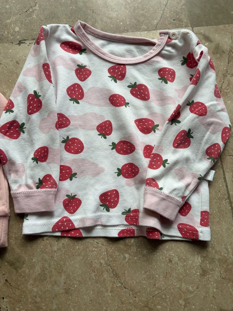 Toddler’s Tops and Cardigan Bundle (Category: Babies & Kids Fashion) located in Quezon City. Submitted by tidyup.lara (Listing ID 1462407316, Image 3). Description: Buy all in photo for PHP 300 Best fits 1 year old Condition 8/10: used but in good condition.