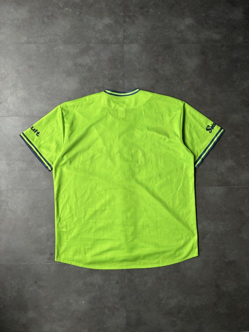 Tokyo Yakult 1000 Baseball Jersey (Category: Tshirts & Polo Shirts ) located in Cabuyao City. Submitted by hesovint. (Listing ID 1462393668, Image 2). Description: IG: heso.vint Flaw: signs of use Fits: L width: 23 length: 28 sleeve (pit to cuff): unit: inches +sf.