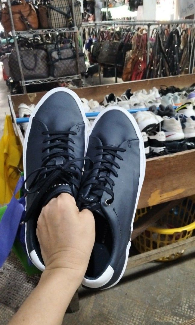 Tommy Hilfiger (Category: Sneakers) located in El Salvador. Submitted by francheskaukayukay (Listing ID 1462275260, Image 3). Description: .
