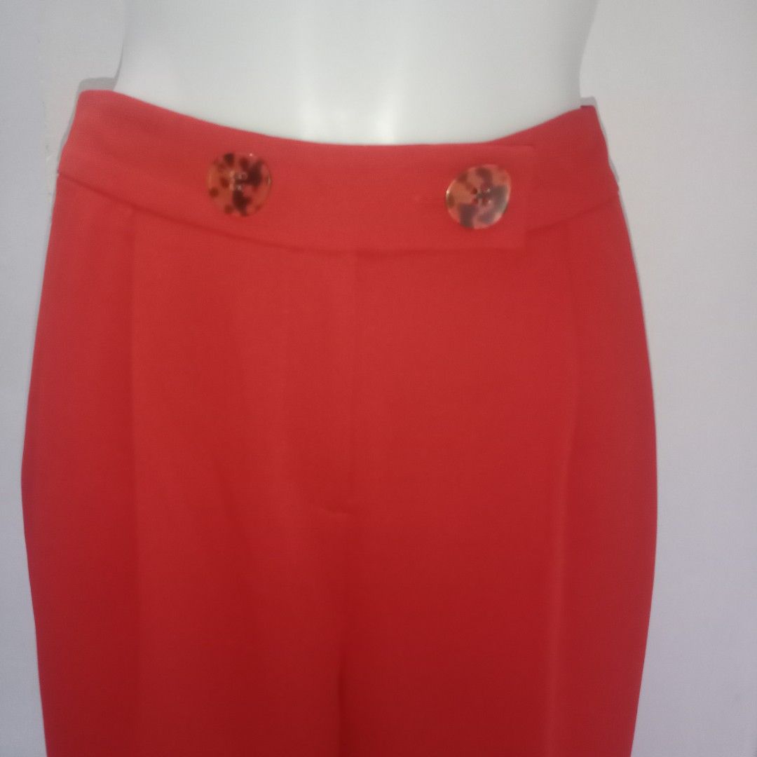 Topshop Wideleg Cullotes (Category: Other Bottoms) located in Manila. Submitted by shoekendi (Listing ID 1462281297, Image 3). Description: looks new.