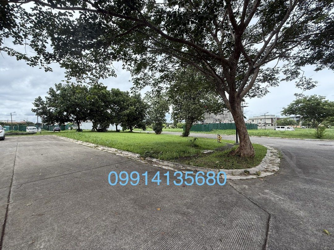 Treveia Nuvali Lot (Category: Lot) located in Manila. Submitted by keengem_3c09c3 (Listing ID 1462415785, Image 3). Description: 430 Sqm Lot Area 4 Sides Corner Lot Near Clubhouse Clean Title.