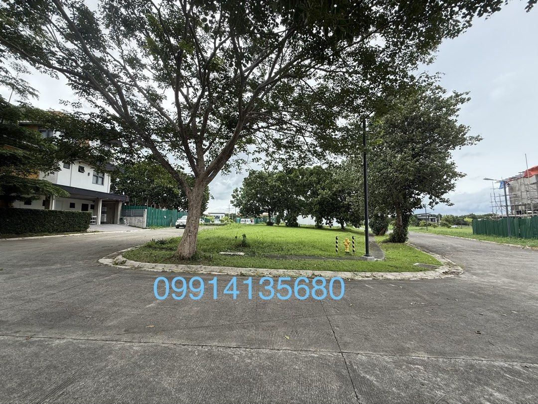 Treveia Nuvali Lot (Category: Lot) located in Manila. Submitted by keengem_3c09c3 (Listing ID 1462415785, Image 2). Description: 430 Sqm Lot Area 4 Sides Corner Lot Near Clubhouse Clean Title.