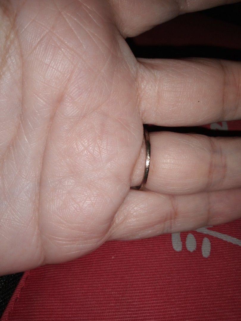 Triple stone ring size 8 non tarnish (Category: Rings) located in Quezon City. Submitted by eidorableshop (Listing ID 1462267757, Image 3). Description: .