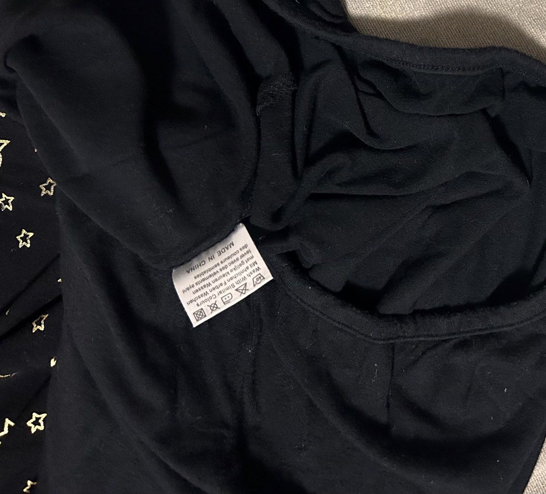 TSUMORI CHISATO (Category: Blouses) located in Davao. Submitted by sart0ria85 (Listing ID 1462275601, Image 3). Description: A black long blouse with gold stars on the front. 100%COTTON MADE IN CHINA 🇨🇳 SMALL. Size 4 EXCELLENT CONDITION (95/100).
