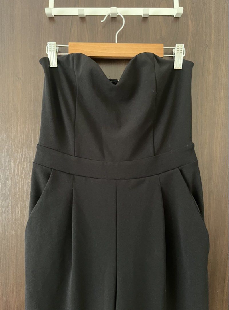 Tube BustierJumpsuit (Category: Coats, Jackets and Outerwear) located in Manila. Submitted by mentone (Listing ID 1462330783, Image 2). Description: Tag was cut off (forgot the brand) Fit to 28-29” waist.