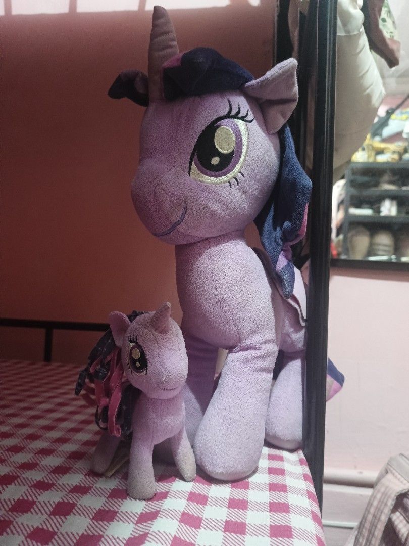 Twilight Sparkle Official MLP Plushies (Category: Plushies & Soft Toys) located in Manila. Submitted by brat_worth (Listing ID 1462386323, Image 1). Description: MLP Official Hasbro Twilight Plushies Both for 300 nalang has gray stains due to storage, with wing flaw MOP: gcash MOD: lalamove LOC: san andres bukid manila.