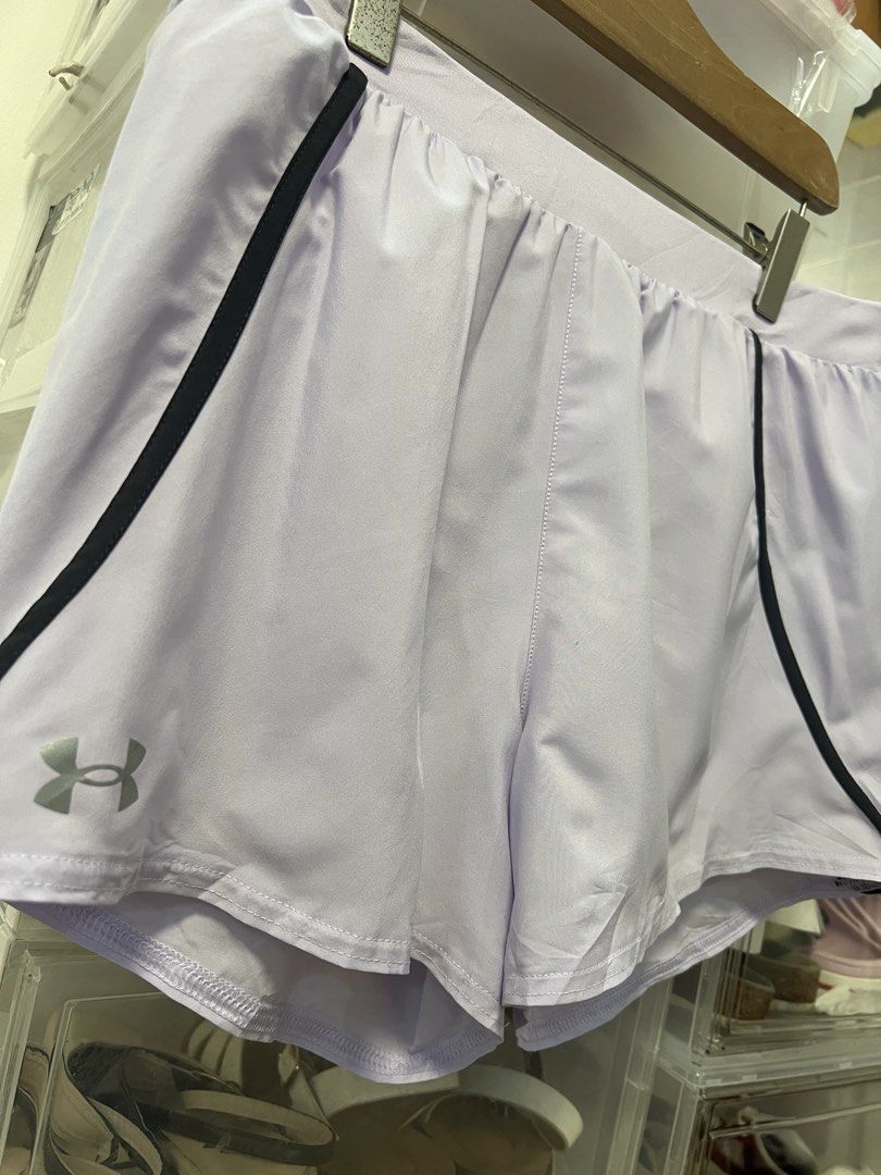 Under Armour gym / running shorts with inner (Category: Activewear) located in Aparri. Submitted by amnorthloots (Listing ID 1462324230, Image 2). Description: Good as new No issue Color rate 10/10 Waistline 28”-34” Length 11.5”.