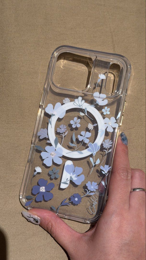 UNIQ COEHL AMARA IPHONE 17 PRO MAX CASE (Category: Other Mobile & Gadget Accessories) located in Manila. Submitted by sugarnspice1992 (Listing ID 1462398414, Image 1). Description: 9/10 Rfs: decluttering .