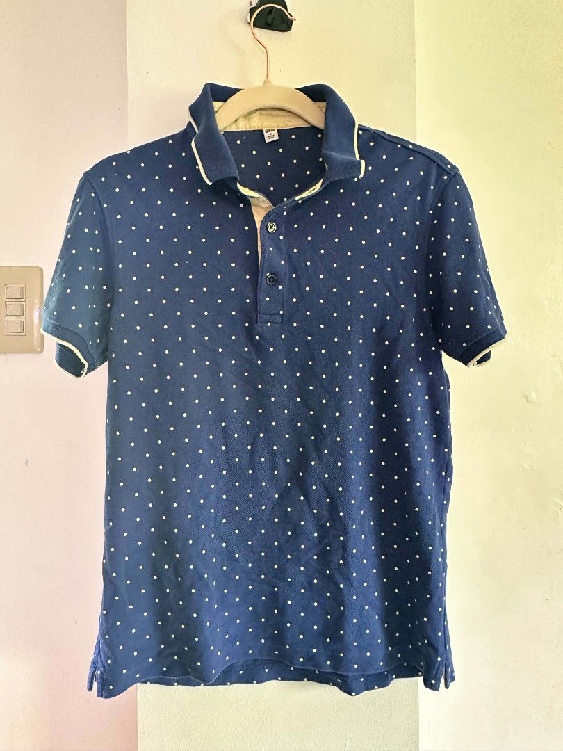 Uniqlo Blue Polo Shirt (Category: Tshirts & Polo Shirts ) located in Legazpi City. Submitted by aprilluxefinds (Listing ID 1462290705, Image 1). Description: Uniqlo Blue Polo Shirt Size medium on tag Cotton material.