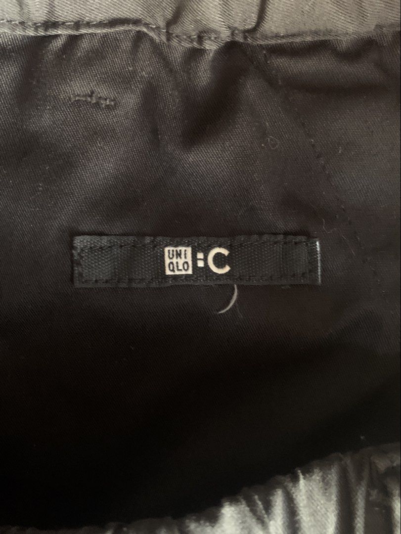 Uniqlo :C Wide Parachute Pants (Category: Activewear) located in Calamba. Submitted by tobs.thriftz (Listing ID 1462328471, Image 3). Description: Size M on Tag Waist - 30 to 34 Length - 41 Thigh - 15.5 Leg Hole - 10.5 Issue - See last 2 pics (Stains) Color Rate - 8/10 Still Wearable All items are 100% thrifted / pre-loved and may show normal signs of wear due to previous use and age. Please manage your expectations before purchasing. We do our b