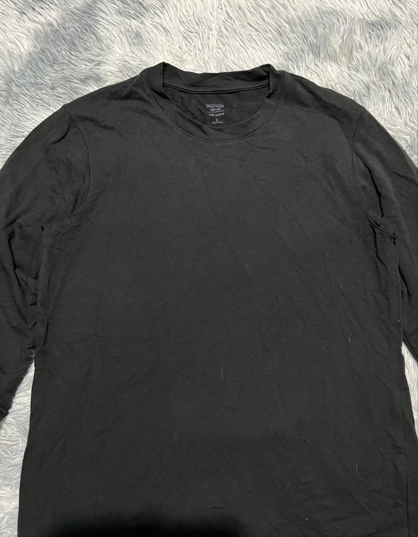 Uniqlo Extra Warm HeatTech Longsleeve (Category: Tshirts & Polo Shirts ) located in Sasmuan (Sexmoan). Submitted by winterclothes.ph (Listing ID 1462402386, Image 2). Description: Uniqlo Extra Warm HeatTech Longsleeve S on tag Width 17 Length 25 Excellent Condition .