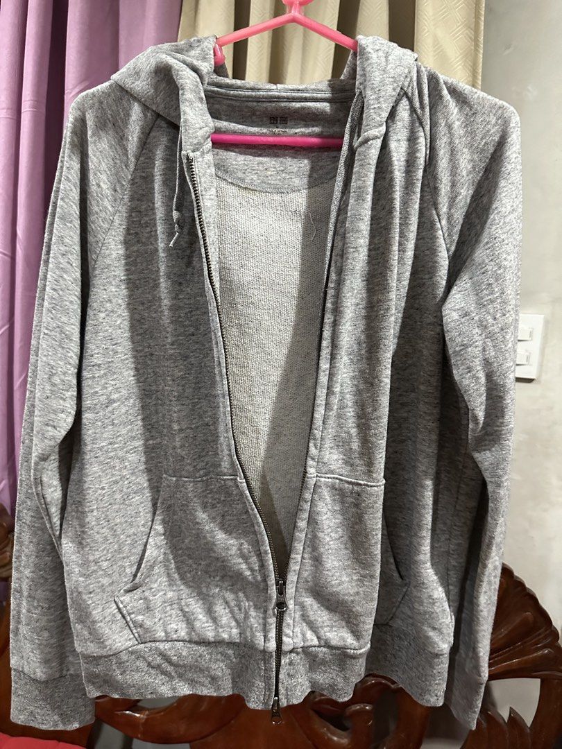 Uniqlo Gray Jacket (Category: Coats, Jackets and Outerwear) located in Manila. Submitted by shopkriscloset (Listing ID 1462378385, Image 1). Description: Rarely used! ‼️PLEASE READ BEFORE PLACING AN OFFER: 🩵Please be patient and respectful. 🤗 If I don’t get to reply immediately, I might be working. 🧡Please REFRAIN from making an offer if you do not intend to complete the purchase‼️ 🧡Kindly read the description for more details on shipping and