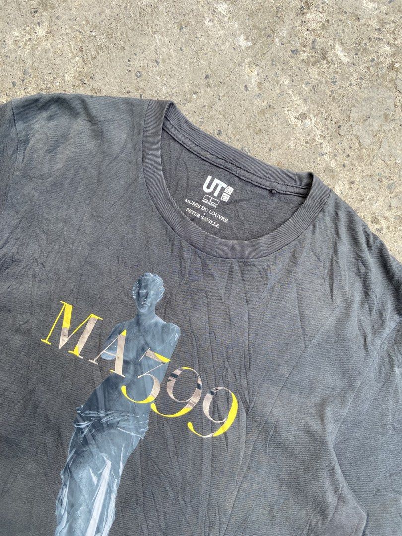 UNIQLO LOUVRE MUSEUM TEE (Category: Tshirts & Polo Shirts ) located in Davao. Submitted by re.worn082 (Listing ID 1462343817, Image 2). Description: •LARGE W20 L26 •GREY COLORWAY •EXCELLENT CONDITION 🏷️380 ADD SHIP 📩DM.
