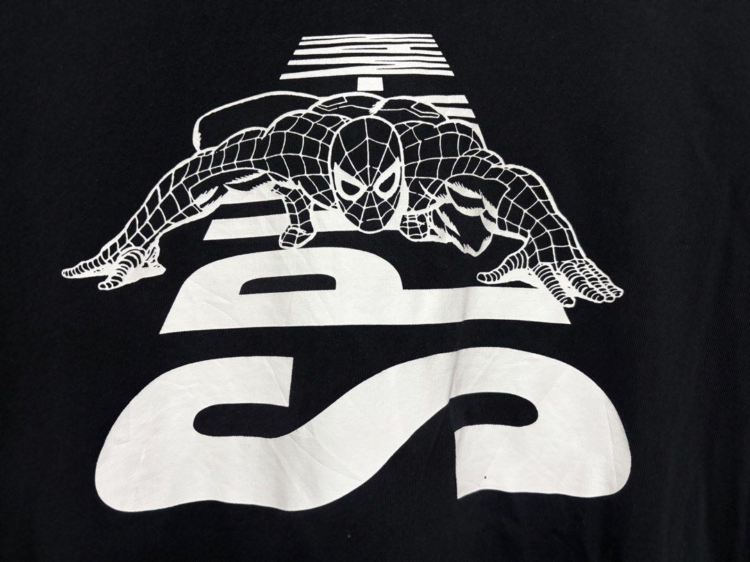 Uniqlo Marvel Spider Man (Category: Tshirts & Polo Shirts ) located in Cavite. Submitted by staythrifted.23 (Listing ID 1462272705, Image 3). Description: Size : Large on 🏷️ Dimes : Lenght 27.5 Width 22 Condition : Like new Color rate : 10/10 Washed and ready to wear Issue : None Loc. Cavite We ship nationwide Payment first .