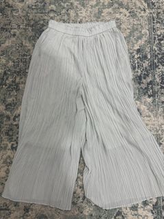 (Category: ) located in . Submitted by dubaichewyc00kie (Listing ID 1462293414, Image 1). Description: .