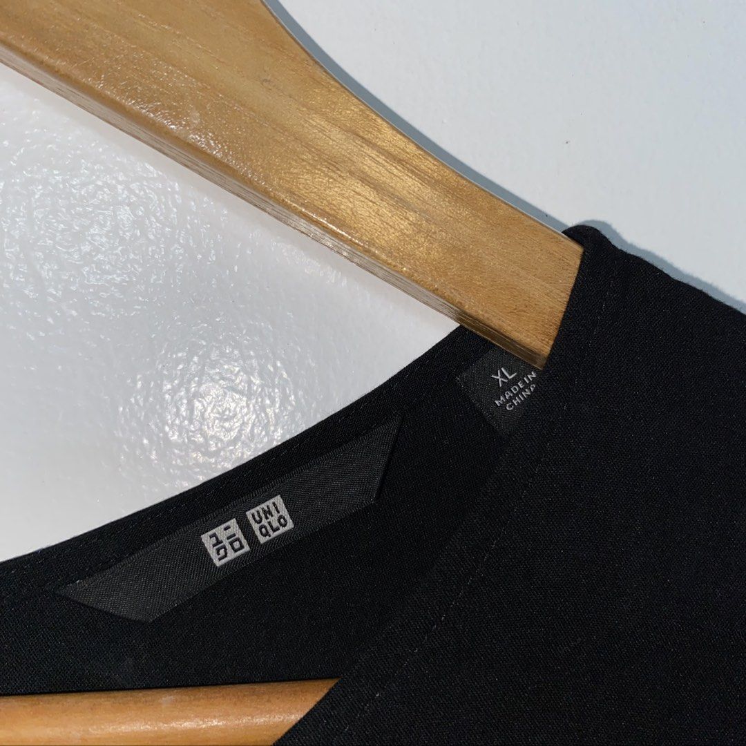 UNIQLO rayon long sleeve top (Category: Blouses) located in San Jose del Monte. Submitted by mamiracky (Listing ID 1462363398, Image 3). Description: .