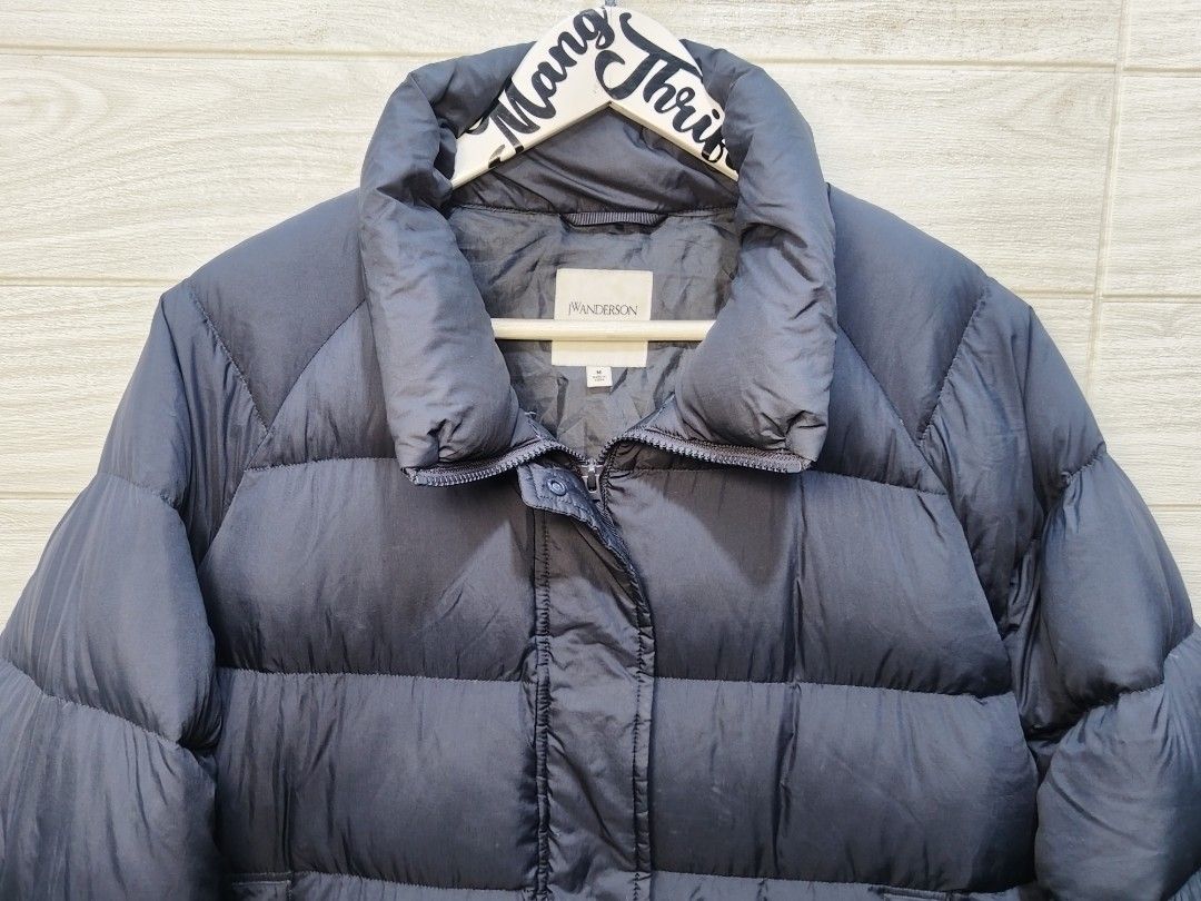 UNIQLO ULDJ JW ANDERSON (Category: Coats, Jackets and Outerwear) located in Sorsogon. Submitted by mang_thrift2 (Listing ID 1462349085, Image 3). Description: M on tag 24W23/26L.