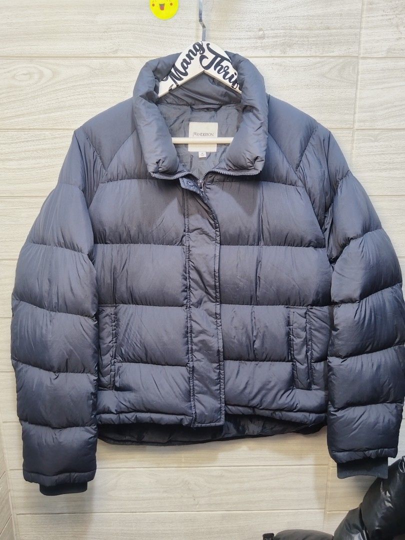 UNIQLO ULDJ JW ANDERSON (Category: Coats, Jackets and Outerwear) located in Sorsogon. Submitted by mang_thrift2 (Listing ID 1462349085, Image 1). Description: M on tag 24W23/26L.