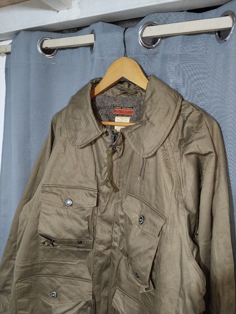 United Carr by Buzz Rickson's Intermediate Field Jacket Fur Lining (Category: Coats, Jackets and Outerwear) located in Taytay. Submitted by the_vtg_pop-up (Listing ID 1462349229, Image 2). Description: vintage archive from 1999 medium fit L 24 x 29.