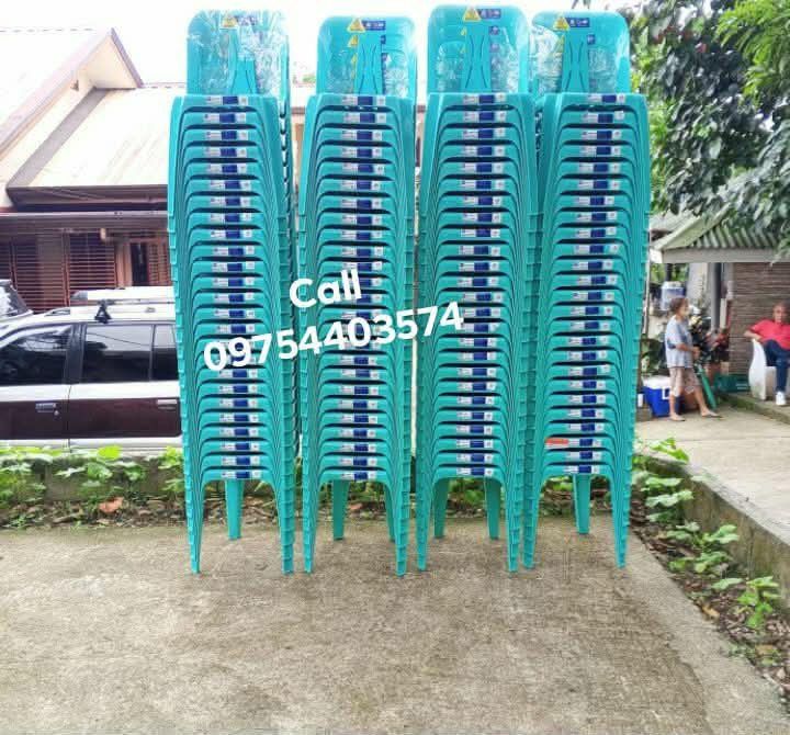 Uratex chairs (Category: Chairs) located in Manila. Submitted by joydolor (Listing ID 1462294207, Image 2). Description: uratex chairs.