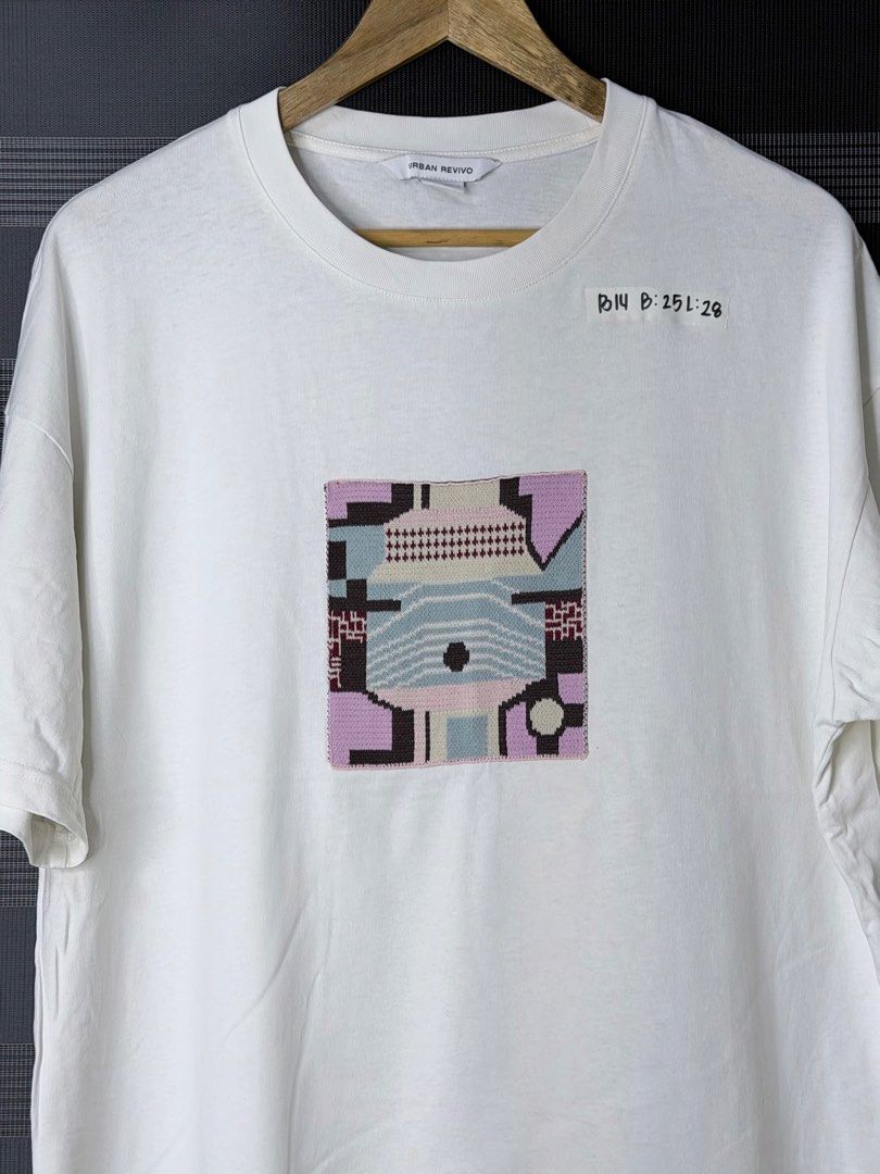 URBAN REVIVO SHIRT (B14) (Category: Tshirts & Polo Shirts ) located in Bulacan. Submitted by nicolaiscloset (Listing ID 1462425873, Image 2). Description: .