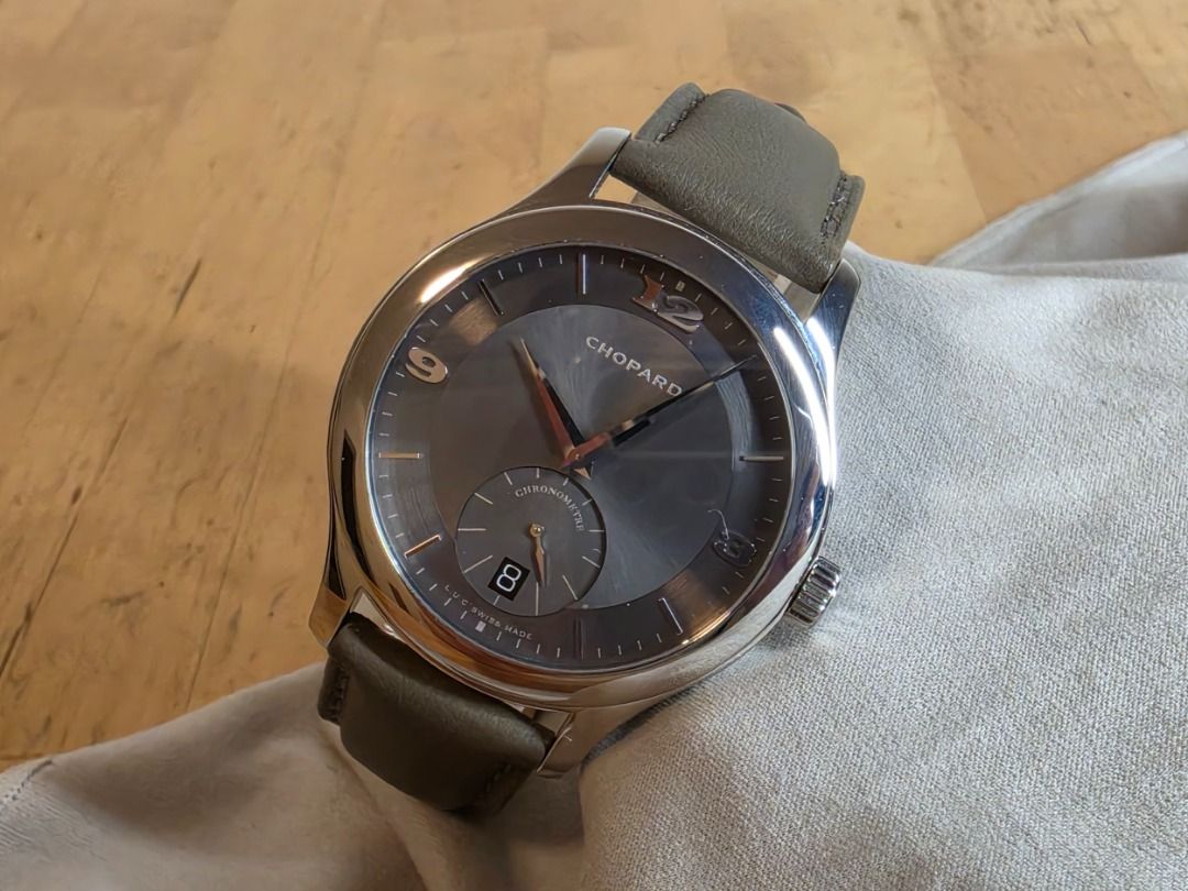 Used Chopard L.U.C Classic Mark III 168500-3002 二手 蕭邦 高級製錶系列 灰面 全套 （分類：手錶）位於 Hong Kong。 由 alpinewatchjewellery 提交（商品編號 1462301579，圖片 3）。簡介： Ref : 168500-3002 39.5MM 鋼殼/針扣. LUC蕭邦高級製錶系列. 細三針日曆. 3.96珍珠金陀自動機芯. 動儲65小時. 整體狀態良好. 後配帶. 全套 (Full Set). 2008年錶. 有AD單. 2024年上行抺油. 有行紙. W2959 。