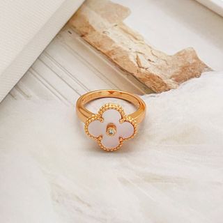 （分類：）位於 。 由 akatovsusi39412 提交（商品編號 1462303781，圖片 1）。簡介： 。