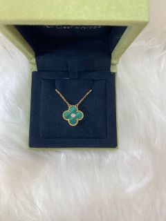 (Category: ) located in . Submitted by byluxuryjewelry (Listing ID 1462317979, Image 1). Description: .