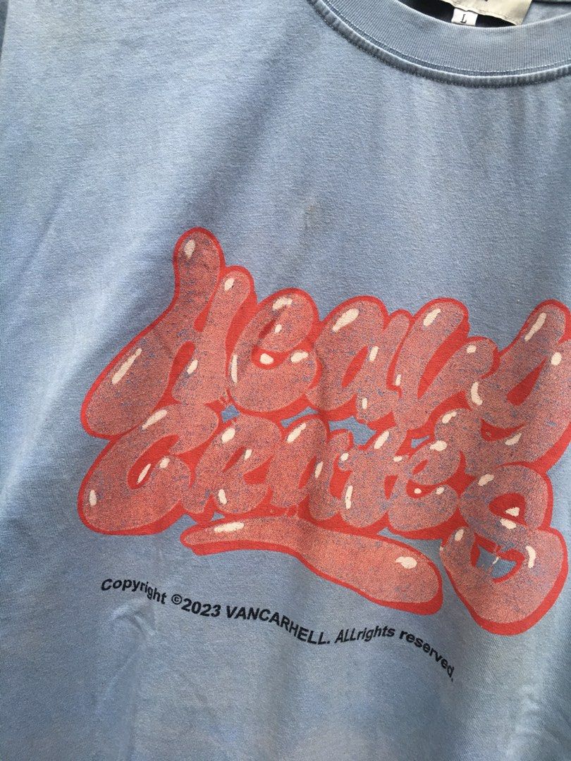 Vancarhell (Category: Activewear) located in Calapan. Submitted by thrift_ni_forts (Listing ID 1462278983, Image 3). Description: 25 Width 28.5 Length No issue ( Not sure if design or Bleach yung nasa pic ) Excellent Condition 10/10 Color Rate .