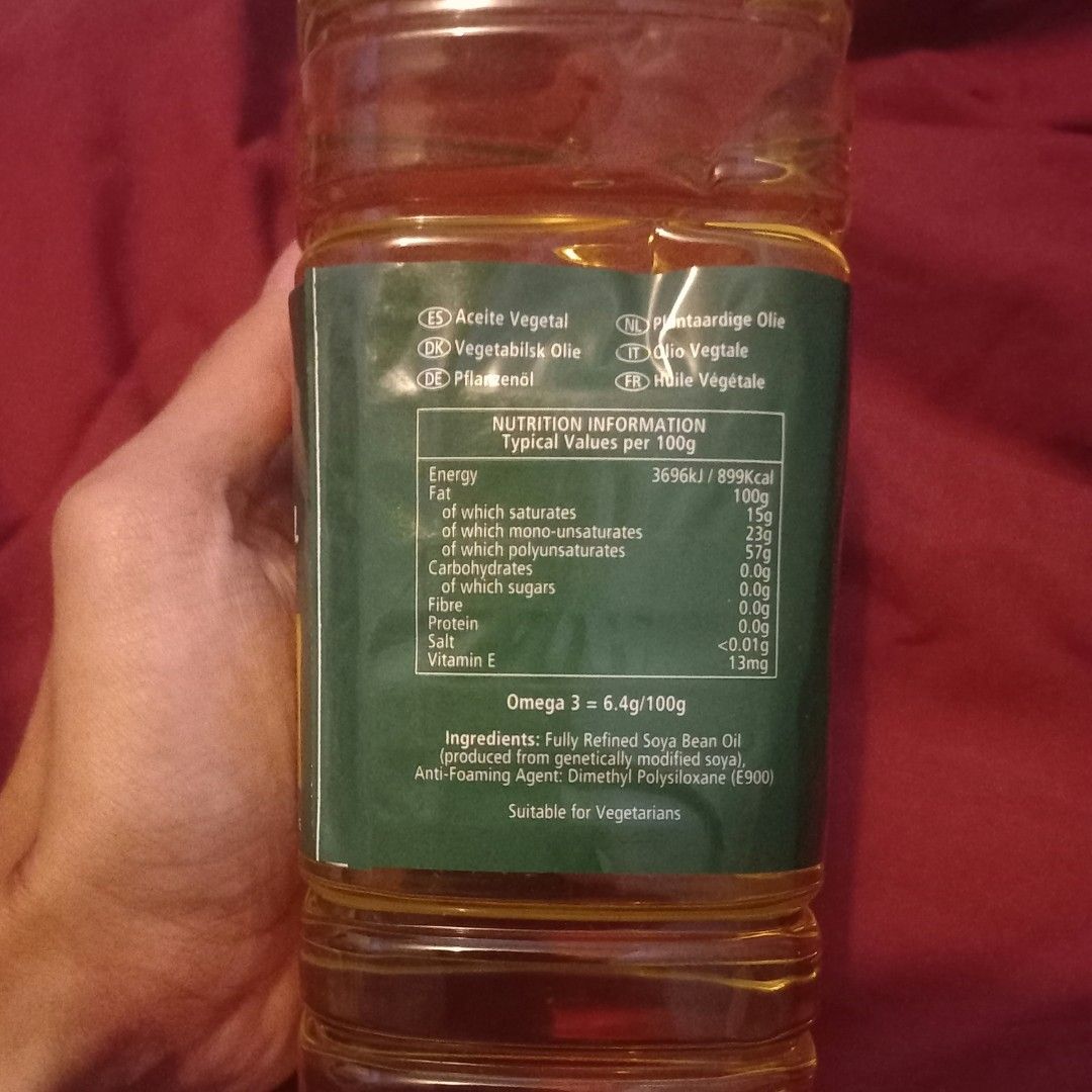 Vegetable Oil - 1 Litre (Category: Spice & Seasoning) located in Imus. Submitted by mj.trinidad (Listing ID 1462291105, Image 2). Description: 200. - Vegetable Oil - Perfect for frying - Enriched with Omega 3 and Vitamin E - 1 litre bottle Last 1 Bottle available Imus, Cavite area. Meet up sa Jade Residences 7/11..