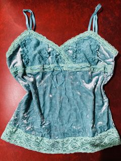 (Category: ) located in . Submitted by leans_closet (Listing ID 1460235112, Image 1). Description: .
