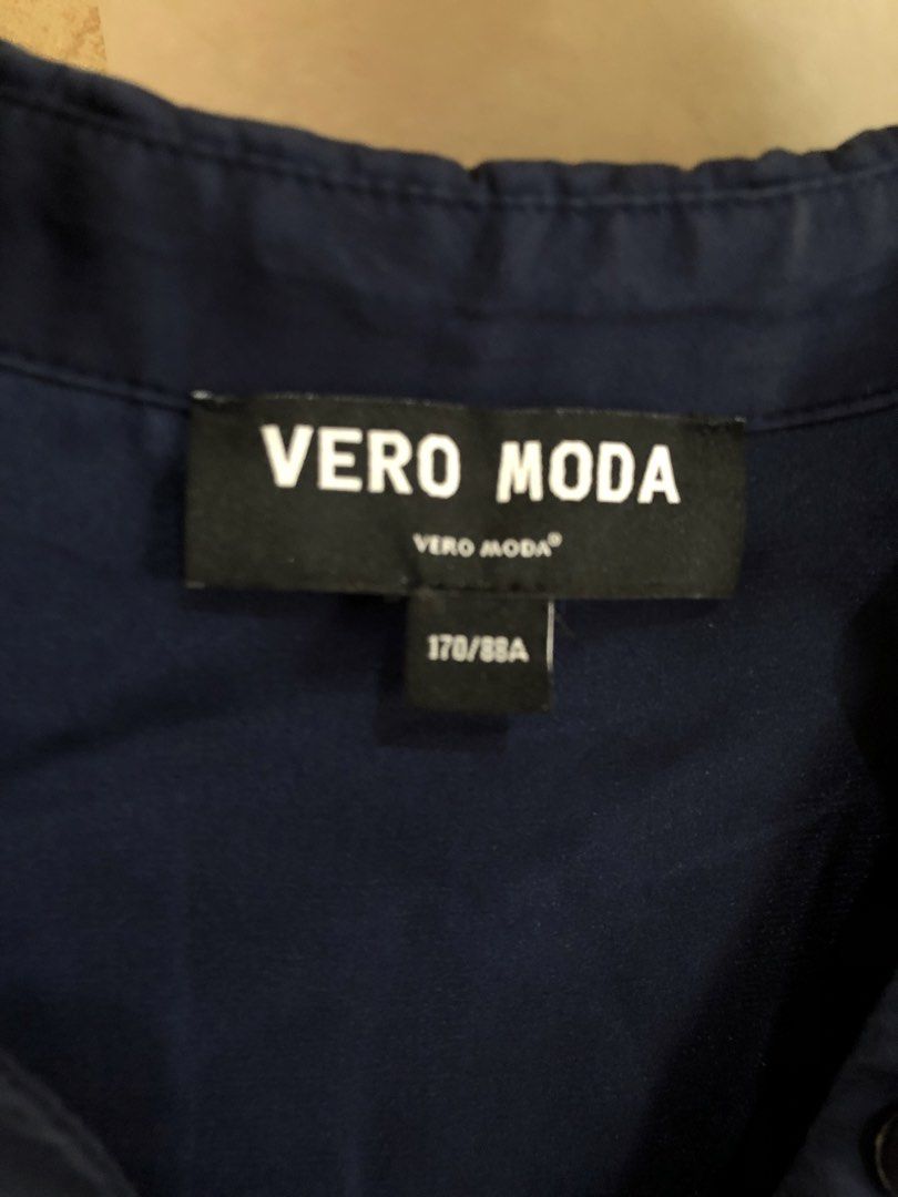VERO MODA MAXI DRESS (Category: Dresses) located in Santa Rosa. Submitted by eceldg05 (Listing ID 1462377629, Image 2). Description: VERO MODA maxi dress Long back Pocket both side Medium on tag Navy blue Like new.