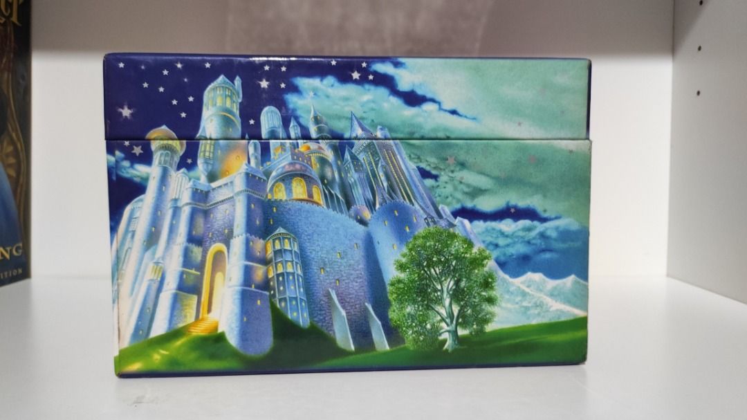 VERY RARE The Complete Harry Potter Collection Box Set 2008 (Category: Storybooks) located in Agoo. Submitted by sweetluminescence (Listing ID 1462373524, Image 3). Description: Box still in good condition with foxing DM ME FOR OFFERS.