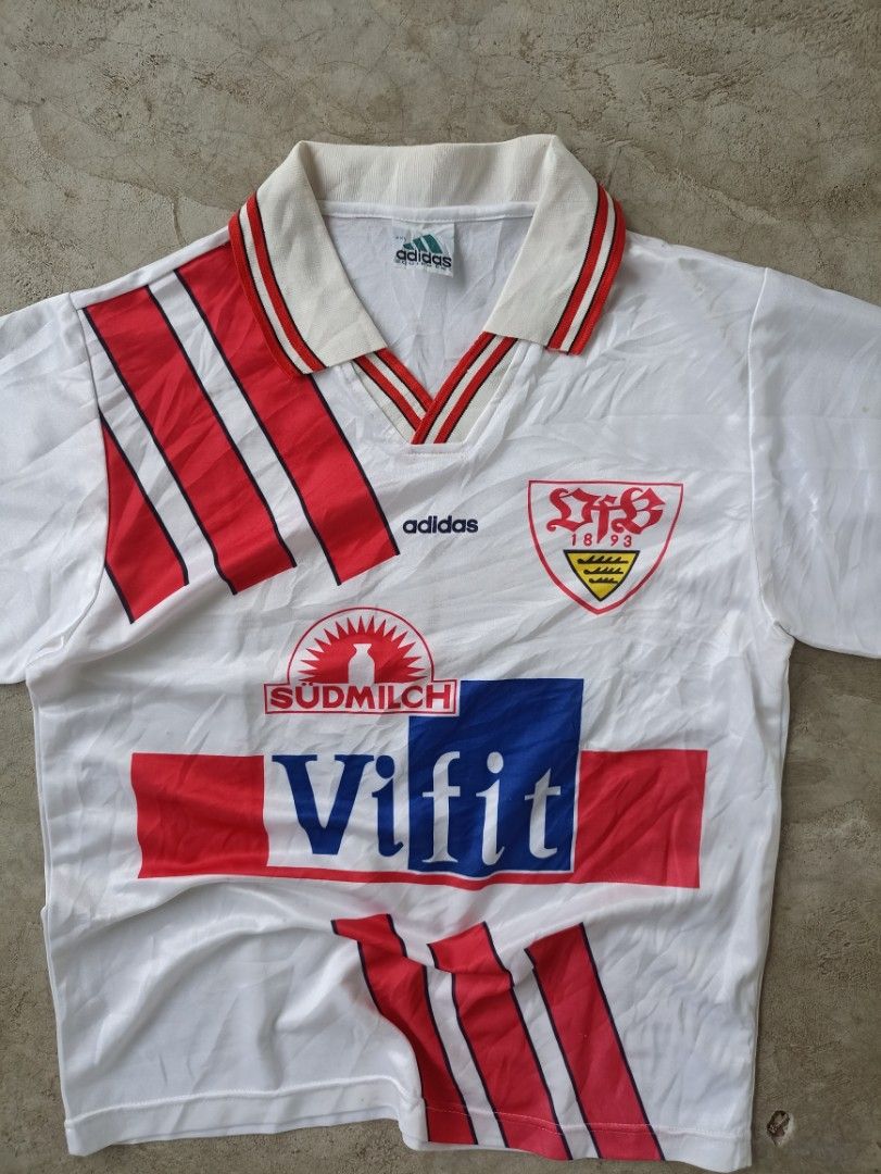 Vintage adidas jersey🔥 (Category: Tshirts & Polo Shirts ) located in Manila. Submitted by lootsnigaw66 (Listing ID 1462277838, Image 2). Description: Hearing Offer🔥 offer lang sa may trip🫶.